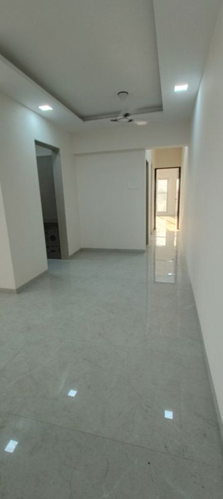 Room, borivali west 2 Bedroom 725 Sq.Ft. Apartment In Borivali West Mumbai 10267667