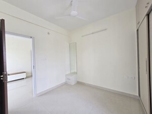Room in 1 BHK Apartment at Indiranagar – for Rent