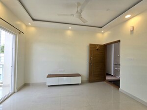 Room in 1 BHK Apartment at Indiranagar – for Rent