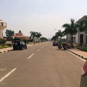   Plot at Vakil Encasa, Bommasandra – for Sale