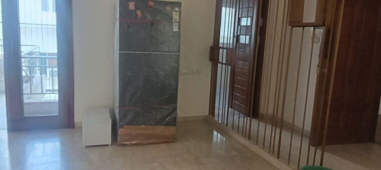 undefined, defence colony 3 Bedroom 300 Sq.Yd. Builder Floor In Defence Colony Delhi 10267644