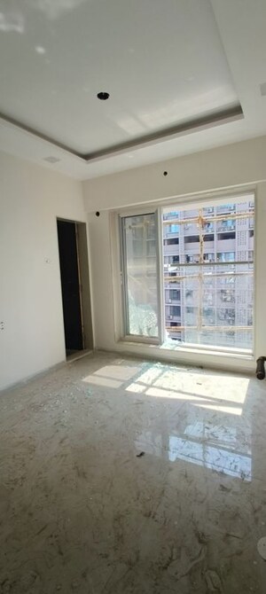 Room in 3 BHK Apartment at Borivali West – for Rent