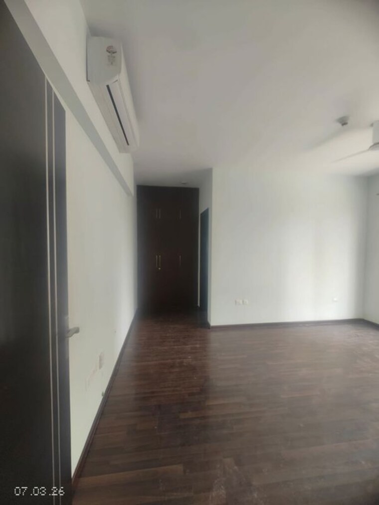 Room, microtek-greenburg 3.5 Bedroom 1950 Sq.Ft. Apartment In Sector 86 Gurgaon 10267699