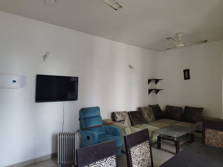Team Area, emaar-emerald-estate 4 Bedroom 1500 Sq.Ft. Apartment In Sector 65 Gurgaon 10267698