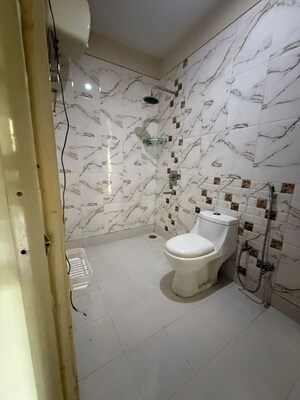 Bathroom in 3 BHK Builder Floor at South City 2 – for Rent