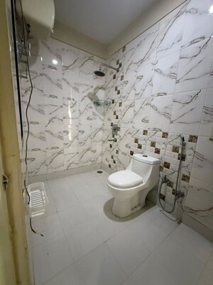 Bathroom in 3 BHK Builder Floor at South City 2 – for Rent