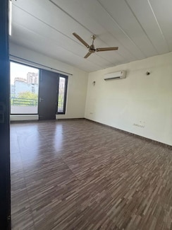3 BHK + Pooja Room Builder Floor For Rent in South City 2