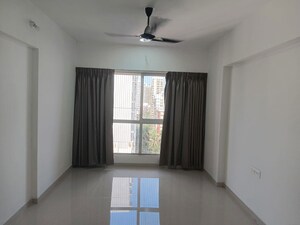 1 BHK Apartment For Rent in Teen Dongri, Goregaon West