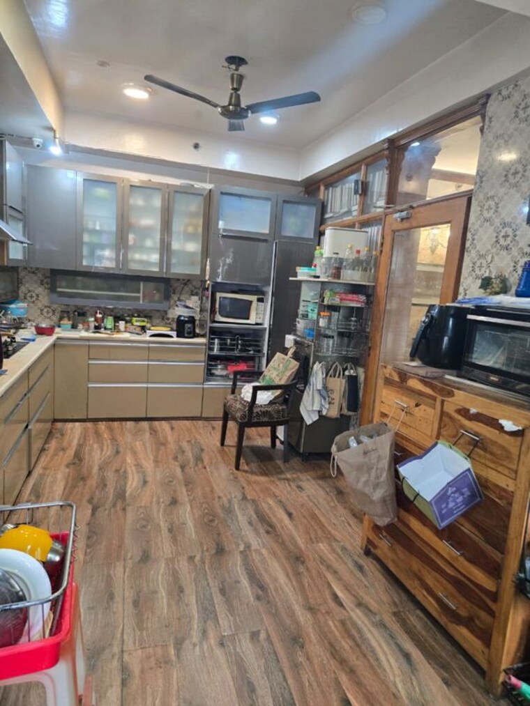 Kitchen/pantry, sunworld-vanalika 4 Bedroom 3400 Sq.Ft. Apartment In Sector 107 Noida 10267755