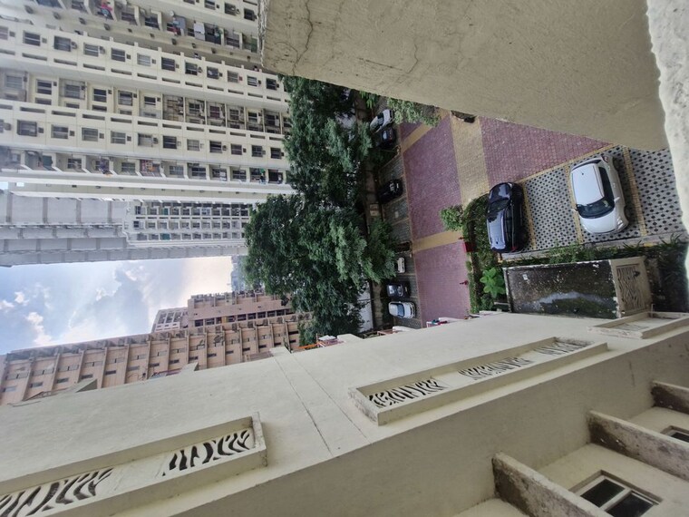 Exterior View, mahagun-moderne 3 Bedroom 1550 Sq.Ft. Apartment In Sector 78 Noida 10201312