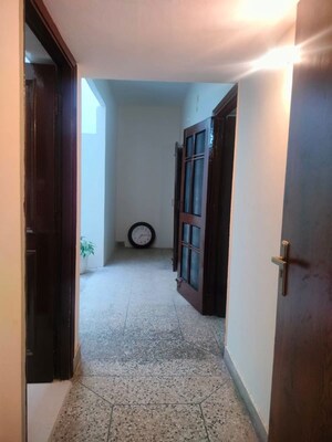 Building Lobby in 2 BHK Villa at Old Dlf – for Rent