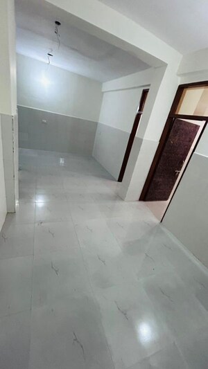 Staircase in 2 BHK Builder Floor at Sector 39 – for Rent