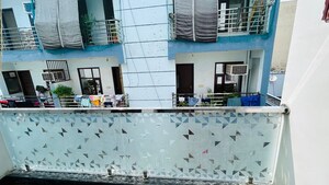 Kitchen in 2 BHK Builder Floor at Sector 39 – for Rent