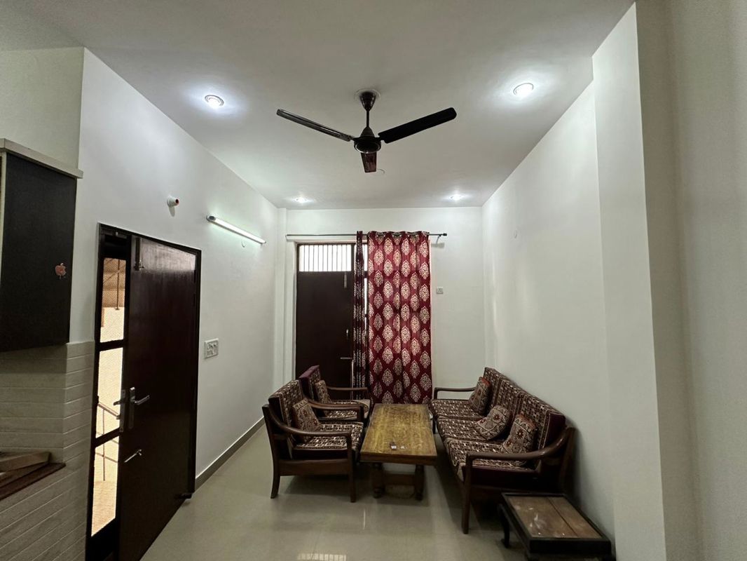 2 BHK + Extra Room Independent House For Rent in Anamika Enclave