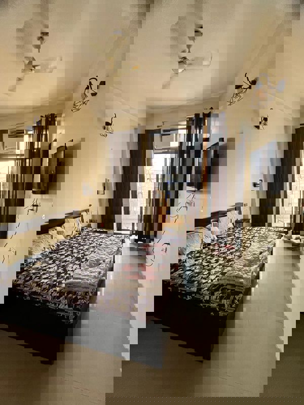 3.5 BHK + Servant Room,Study Room 2250 Sq.Ft. Apartment in Griha Pravesh