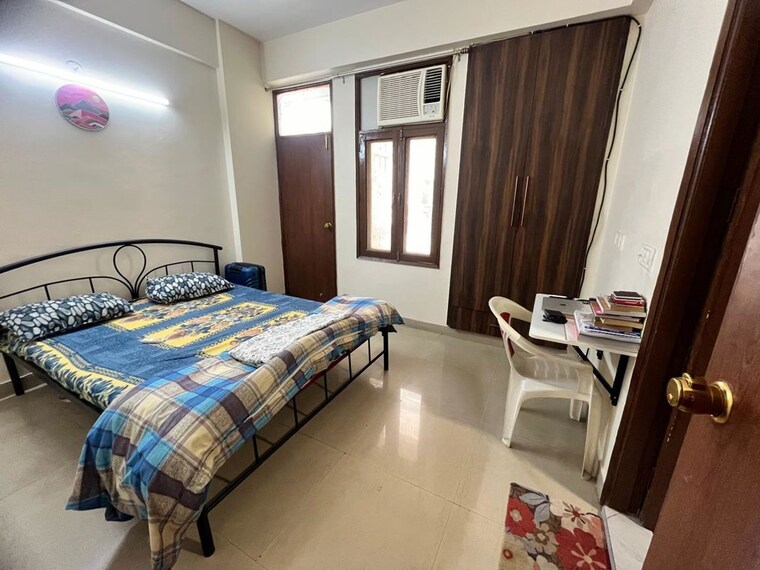 Bedroom, griha-pravesh 3.5 Bedroom 2250 Sq.Ft. Apartment In Sector 77 Noida 10267944