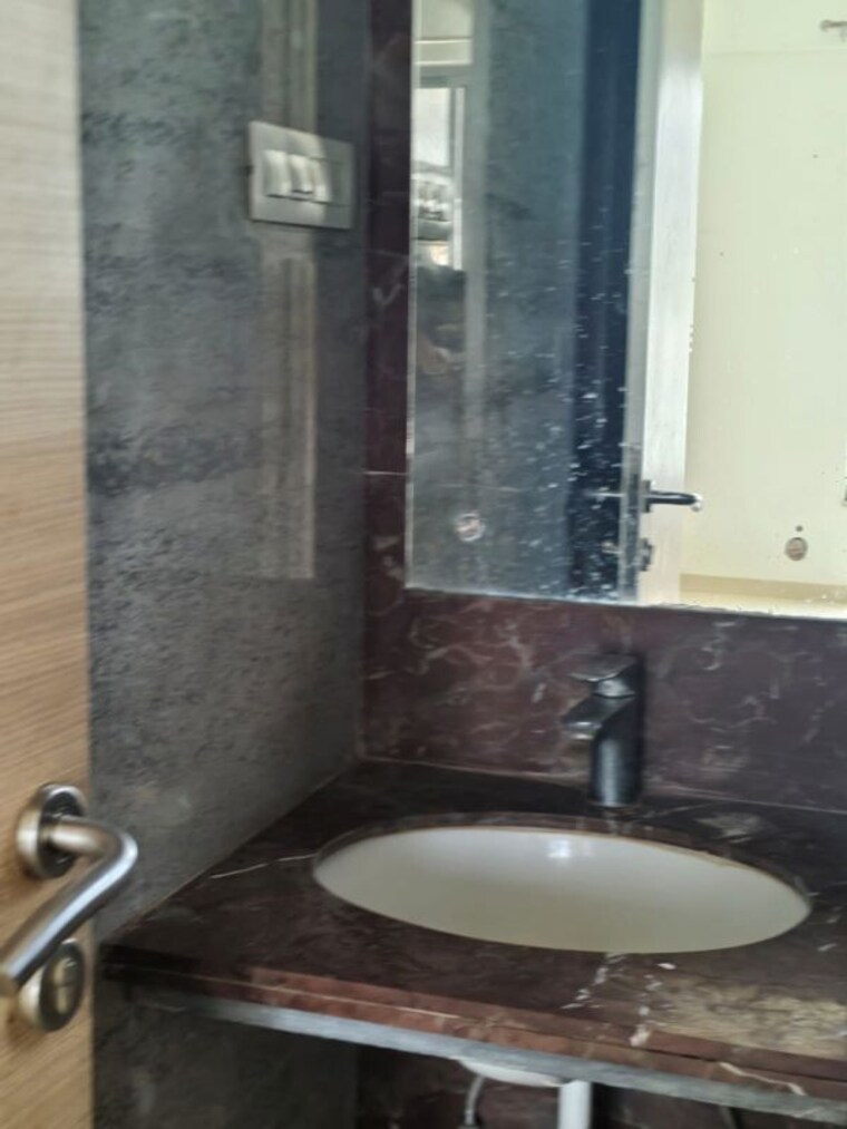 Bathroom, kalpataru-jade-residences 3 Bedroom 1700 Sq.Ft. Apartment In Baner Pune 10267972