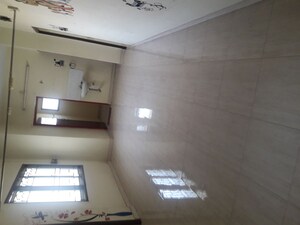 Room in 2 BHK Apartment at Woraiyur – for Rent
