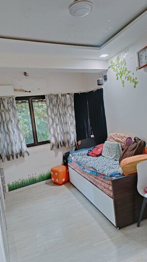 Bedroom in 2 BHK Apartment at Parvati Kunj, Matunga West – for Sale