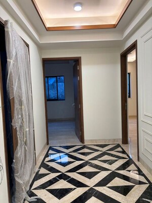 Building Lobby in 3 BHK Villa at Hauz Khas – for Rent