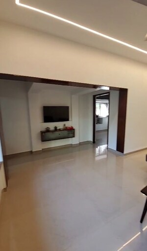 Room in 2.5 BHK Apartment at Cosmos Lounge, Manpada – for Rent