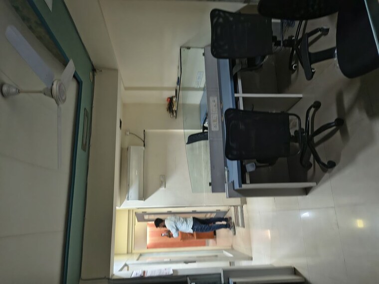 Team Area, kurla east Commercial Office Space 650 Sq.Ft. In Kurla East Mumbai 10267999