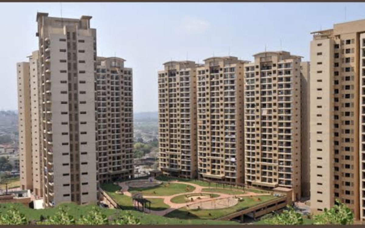 3 BHK + Store Room 1300 Sq.Ft. Apartment in Raheja Heights Phase 2