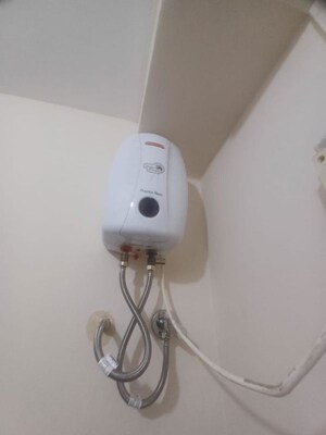 Bathroom in 1 BHK Apartment at Hill View CHS Antop HIll, Antop Hill – for Rent