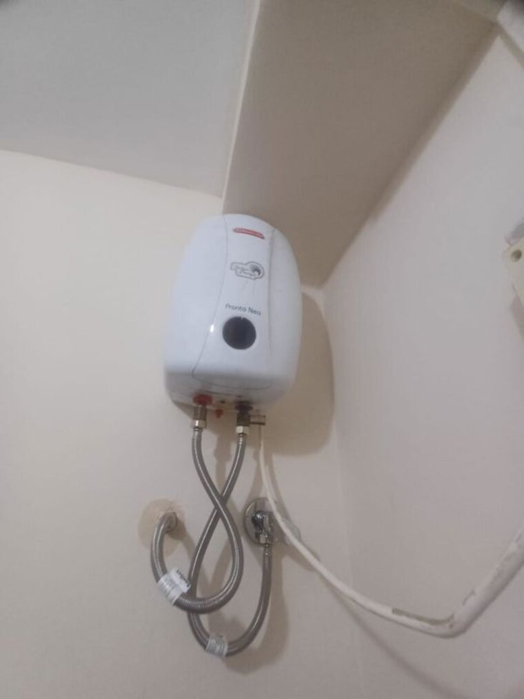Bathroom, hill-view-chs-antop-hill 1 Bedroom 300 Sq.Ft. Apartment In Antop Hill Mumbai 10268035