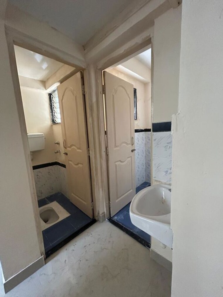 Bathroom, hill-view-chs-antop-hill 1 Bedroom 300 Sq.Ft. Apartment In Antop Hill Mumbai 10268035