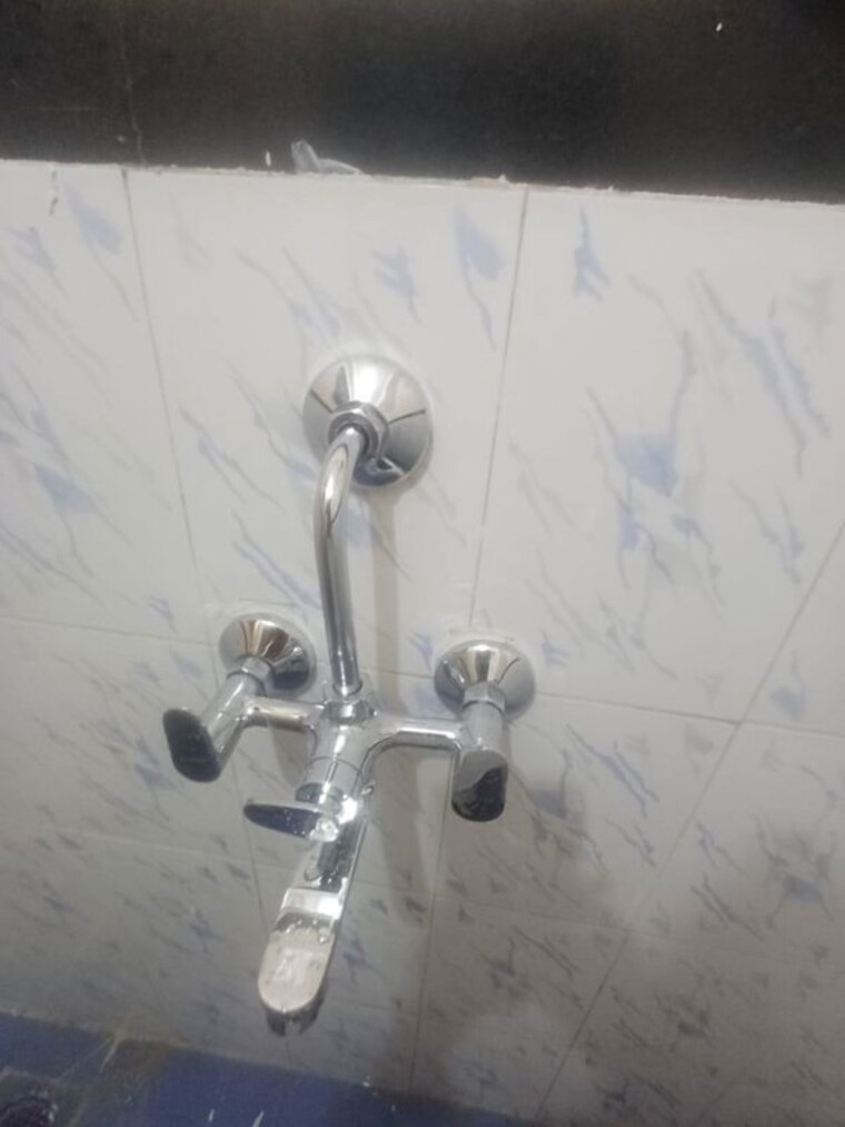 Bathroom, hill-view-chs-antop-hill 1 Bedroom 300 Sq.Ft. Apartment In Antop Hill Mumbai 10268035
