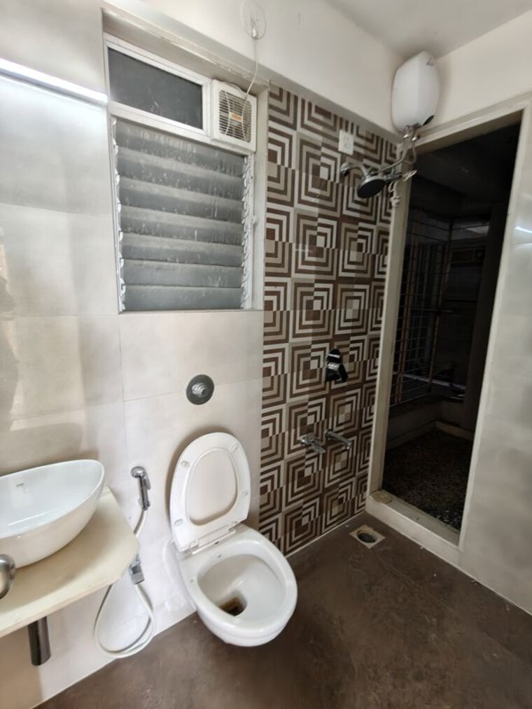 Bathroom, strawberry-the-address 2 Bedroom 1060 Sq.Ft. Apartment In Mira Road East Thane 10268036