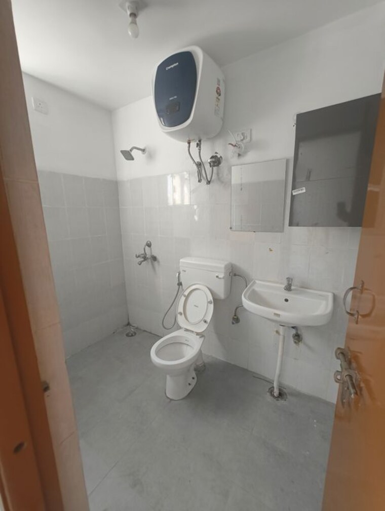 Bathroom, adani-aangan 2 Bedroom 657 Sq.Ft. Apartment In Sector 89a Gurgaon 10268054