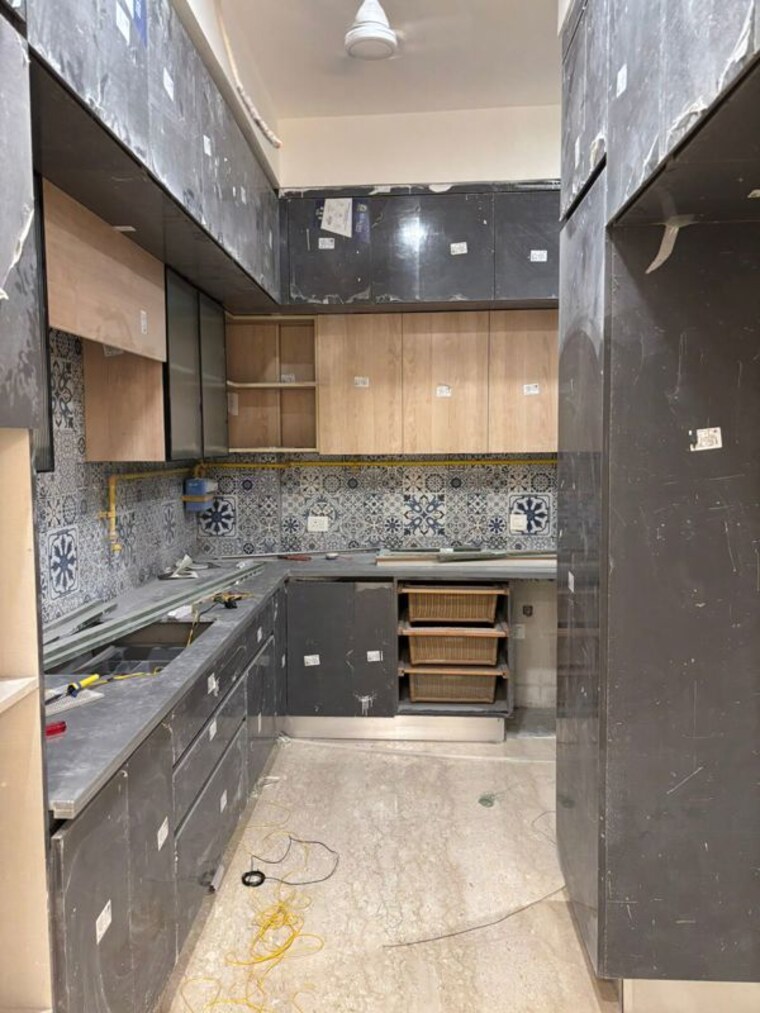 Kitchen, south extension i 3 Bedroom 292 Sq.Yd. Apartment In South Extension I Delhi 10268056