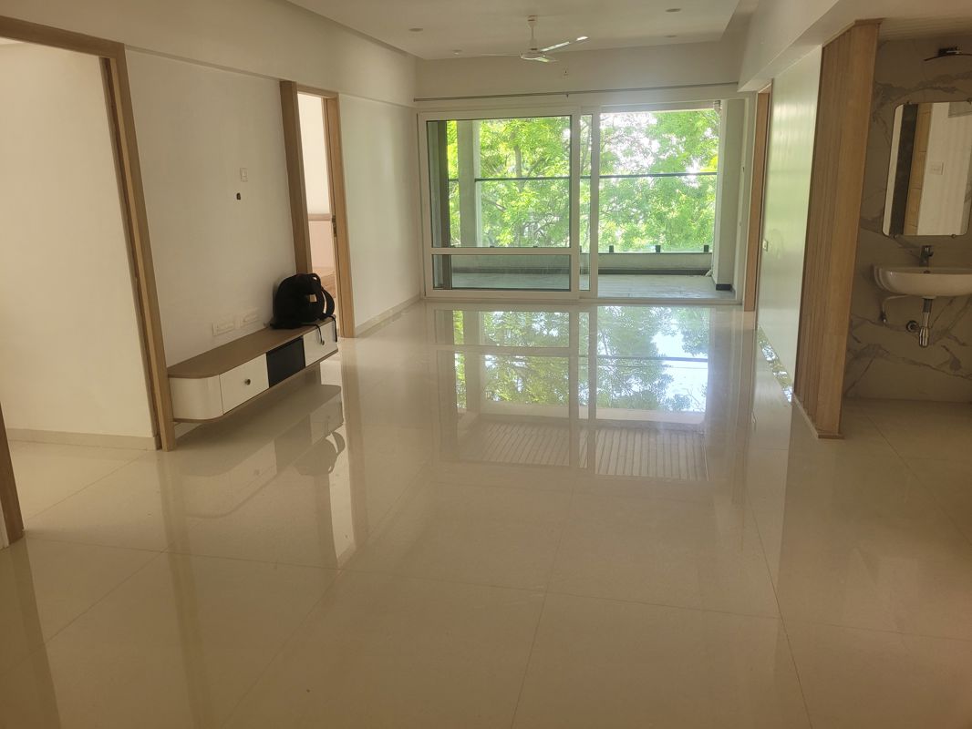 4 BHK + Extra Room Apartment For Rent in Model colony