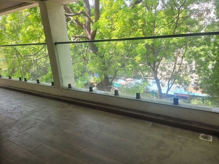 Balcony, model colony 4 Bedroom 2500 Sq.Ft. Apartment In Model Colony Pune 10268041