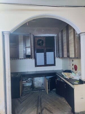 Kitchen in 3 BHK Builder Floor at Sector 52 – for Rent