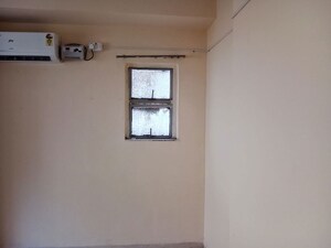 Room in 2 BHK Apartment at Riddhi Enclave Co-op Housing Society Ltd, Viman Nagar – for Rent