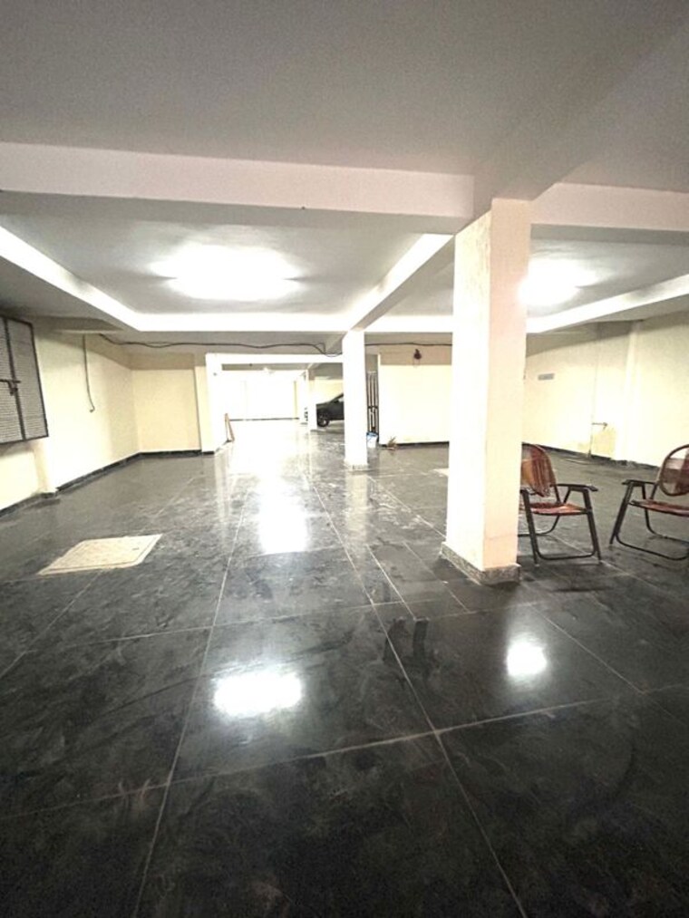  Parking, chattarpur 2 Bedroom 1000 Sq.Ft. Apartment In Chattarpur Delhi 10268090