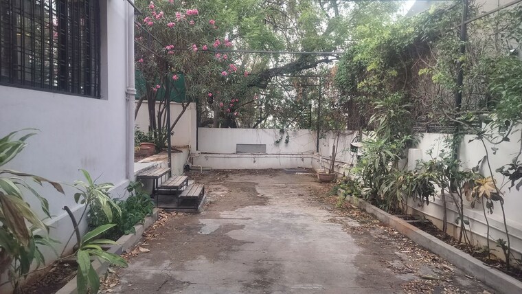Balcony, jubilee hills Commercial Office Space 800 Sq.Yd. In Jubilee Hills Hyderabad 10268098