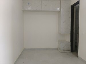 Room in 2 BHK Builder Floor at Sarfabad Village – for Sale
