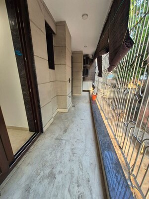 Balcony in 3.5 BHK Apartment at Kailash Colony – for Rent