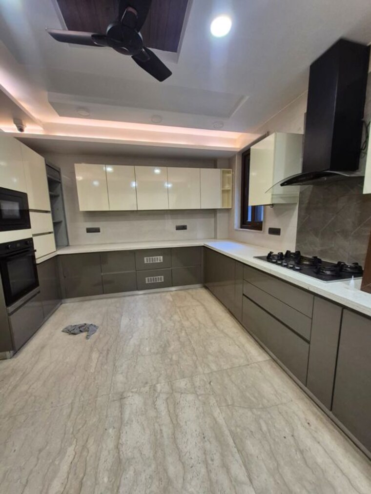 Kitchen, kailash colony 3.5 Bedroom 4500 Sq.Ft. Apartment In Kailash Colony Delhi 10268118