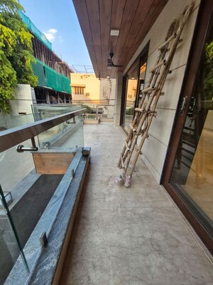 Balcony in 3.5 BHK Apartment at Kailash Colony – for Rent