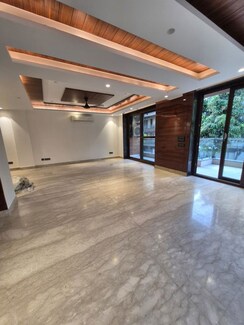 3.5 BHK + Pooja Room,Servant Room,Study Room,Extra Room Apartment For Rent in Kailash Colony