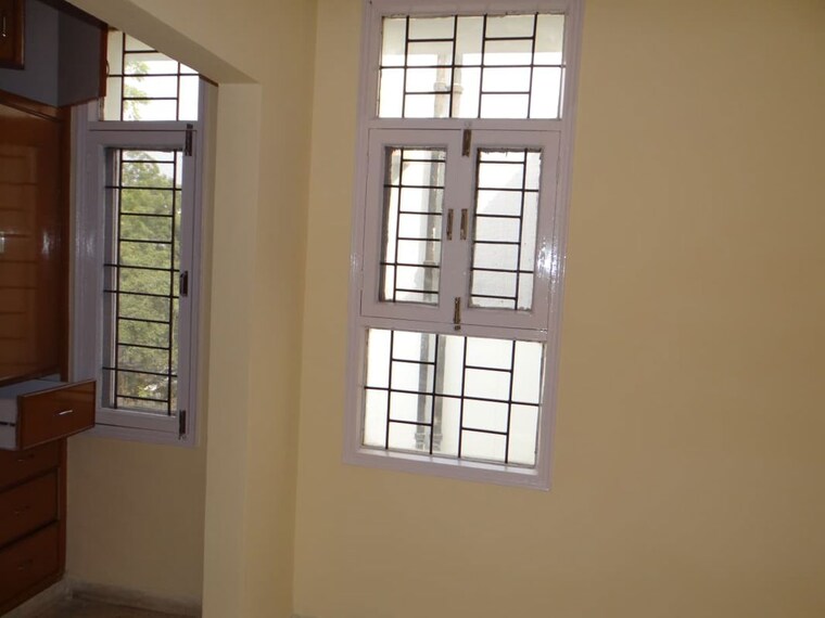 Room, unitech-south-city-ii 3 Bedroom 1750 Sq.Ft. Builder Floor In Sector 50 Gurgaon 10268123