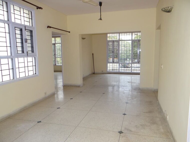 Room, unitech-south-city-ii 3 Bedroom 1750 Sq.Ft. Builder Floor In Sector 50 Gurgaon 10268123