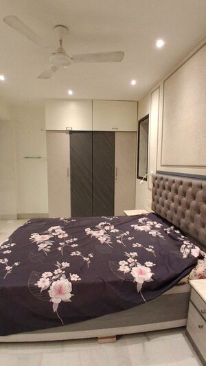 Bedroom in 1 BHK Apartment at Shalibhadra Apartment Malad, Malad East – for Rent