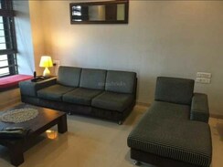 2.5 BHK + Pooja Room Apartment For Rent in Oberoi Realty Woods