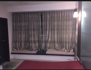 Master Bedroom in 2.5 BHK Apartment at Oberoi Realty Woods, Goregaon East – for Rent